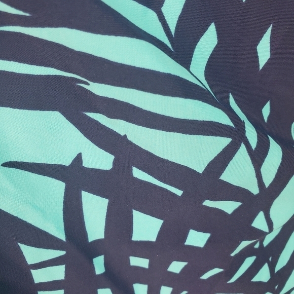 Lands End One Piece Swimsuit Ruffle Hem Swimdress - Picture 12 of 13